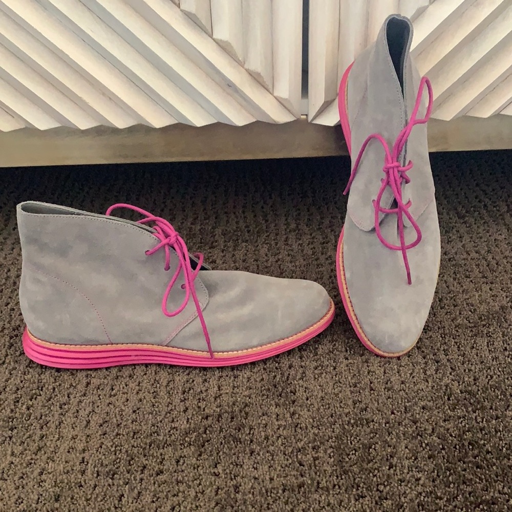 Cole Haan excellent condition size 9.5 grey pink